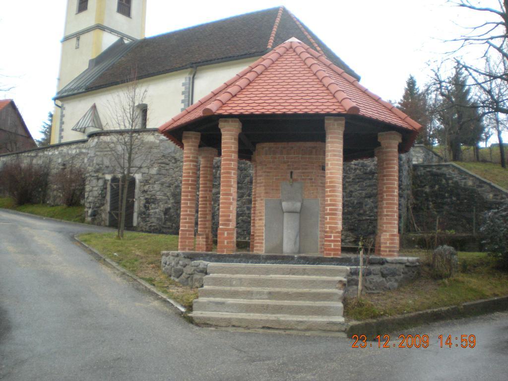Villa Tollazzi Логатец Екстериор снимка