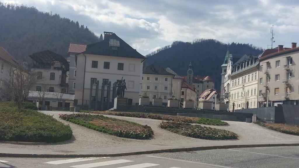 Villa Tollazzi Логатец Екстериор снимка